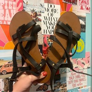black billabong sandals